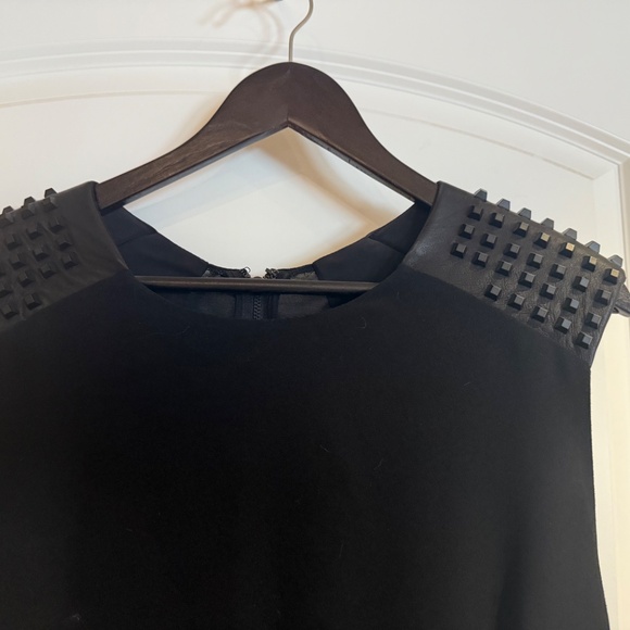 Alice and Olivia - size large - black knee length dress - Picture 4 of 6